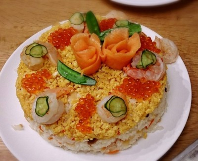 ひな祭りはちらし寿司ケーキで華やかに レシピやおすすめの具材も